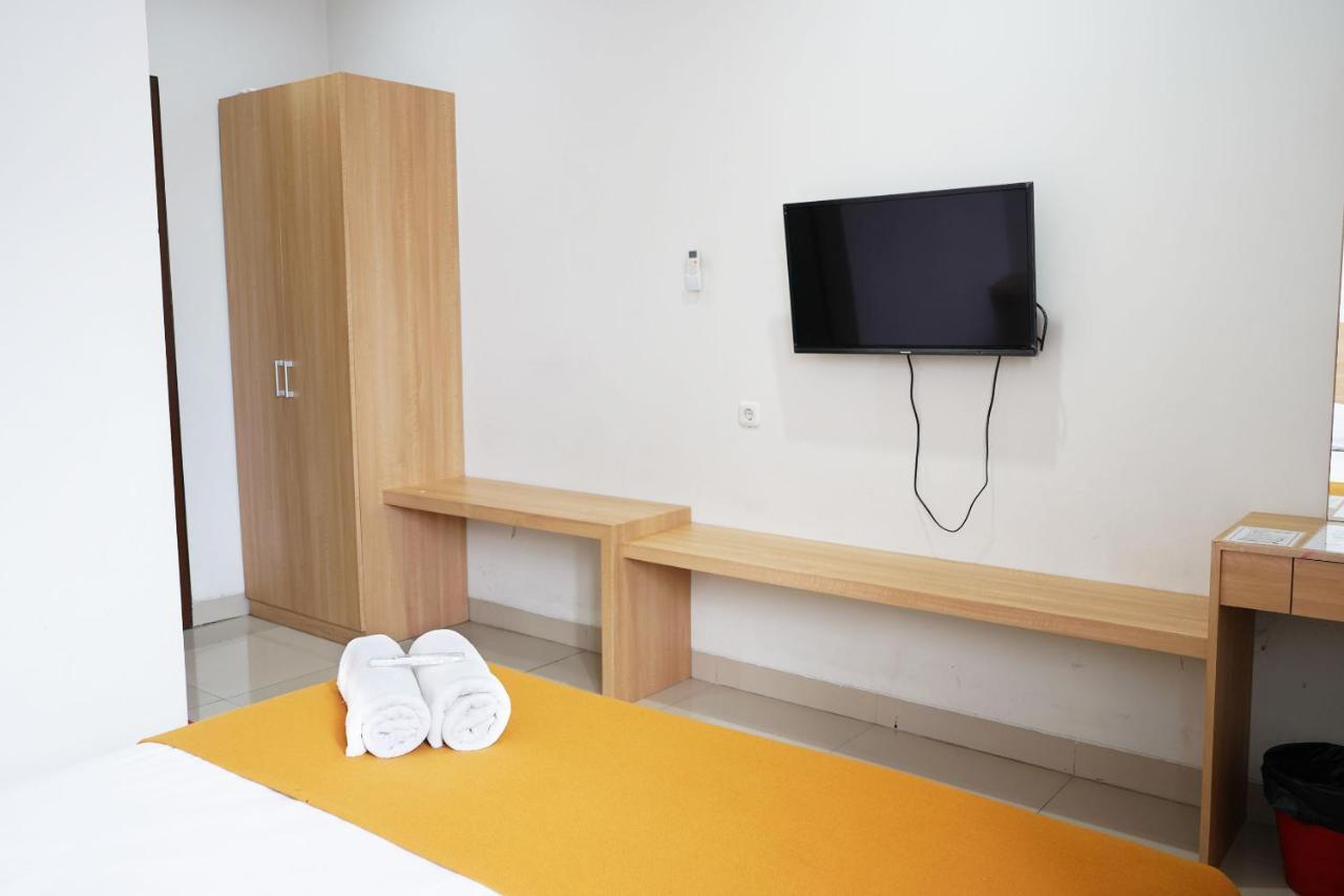 Urooms Tanah Abang Jakarta Buitenkant foto