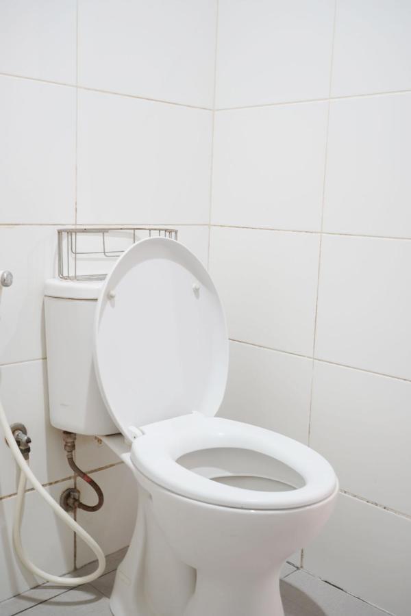 Urooms Tanah Abang Jakarta Buitenkant foto